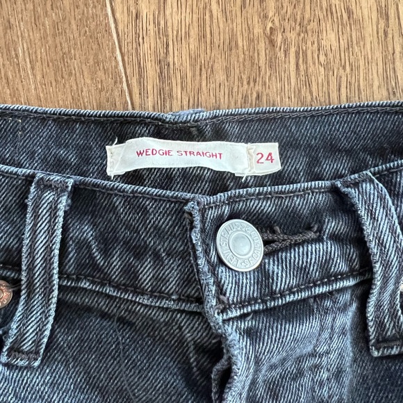 Levi’s Wedgie Straight Ankle - Picture 4 of 5